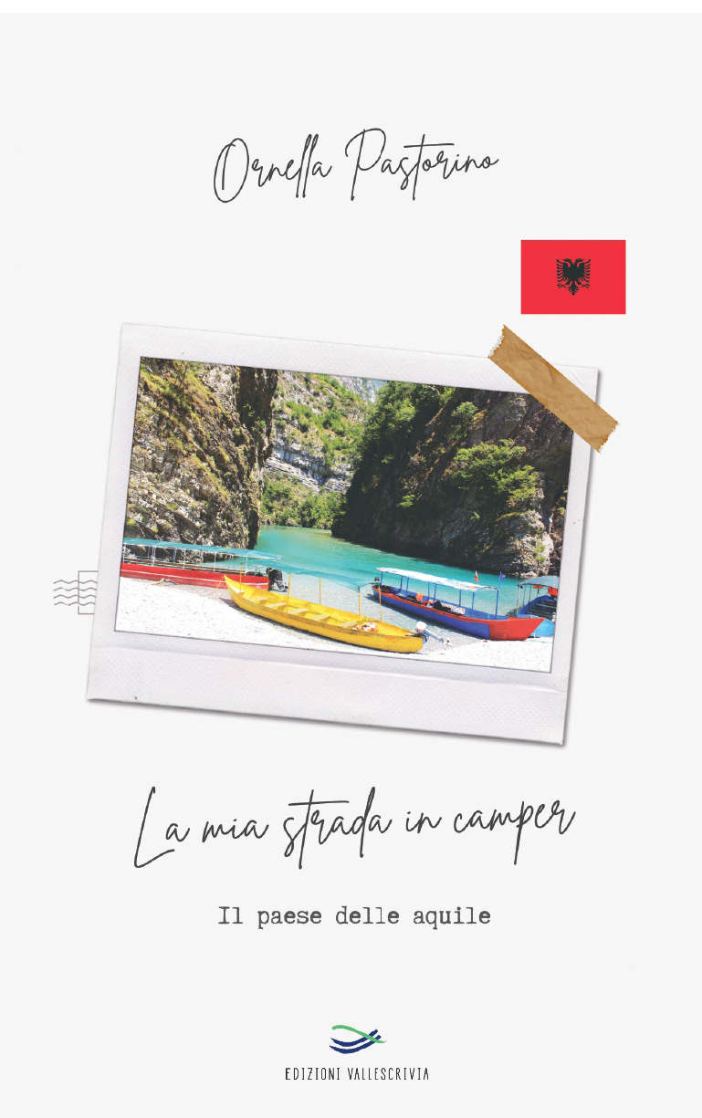 La copertina del libro La mia strada in camper - Il paese delle aquile di Ornella Pastorino.